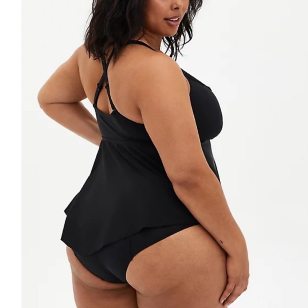 TORRID NWT BLACK CROCHET LATTICE TANKINI TOP - Picture 2 of 5